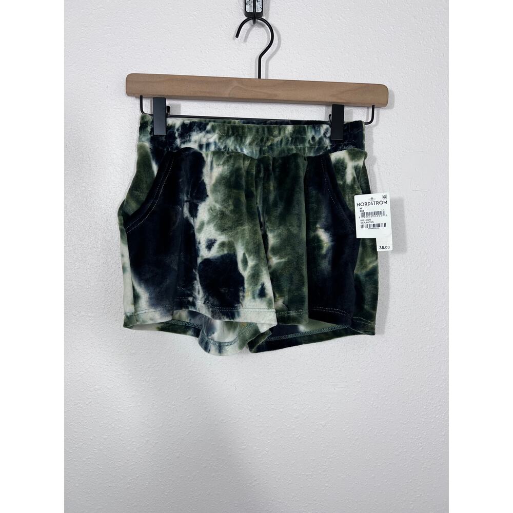 Freshman 1996 Girls Tie Dye Velour Shorts M (8/10) NWT Nordstrom